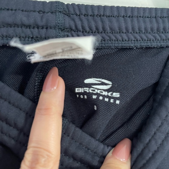 Brooks for Women Leggings - Picture 5 of 5